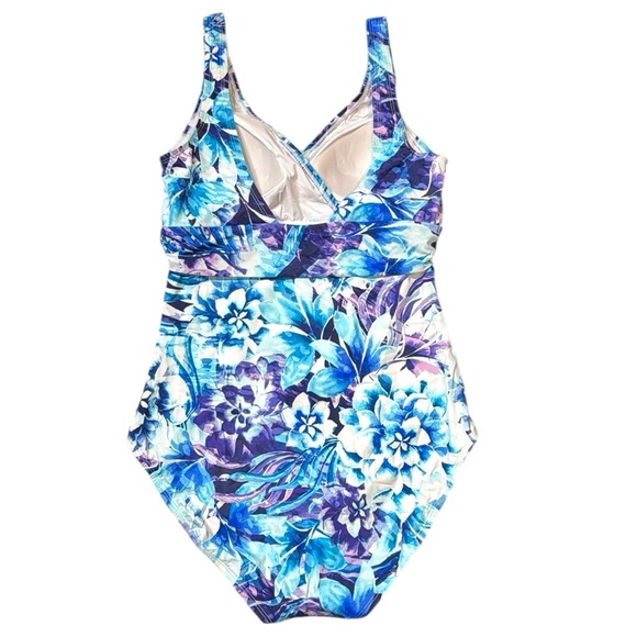 Tommy Bahama Island Sculpt V-Neck One Piece - Picture 7 of 13